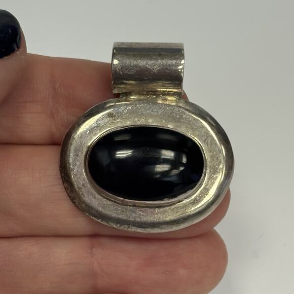 Vintage Mexico 925 Sterling Silver Black Onyx Pendant Heavy Oval - Picture 1 of 9